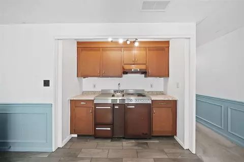 Kitchen - 1337 Badgley, Jackson, MI 49203 photo 6 of 6