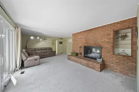 Living - 1337 Badgley, Jackson, MI 49203 photo 1 of 6
