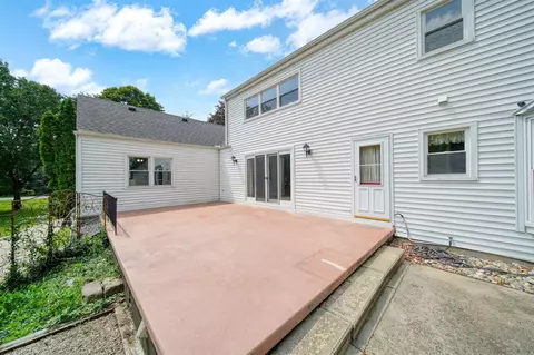 Exterior - 1337 Badgley, Jackson, MI 49203 photo 13 of 19