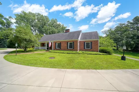 Exterior - 1337 Badgley, Jackson, MI 49203 photo 7 of 19