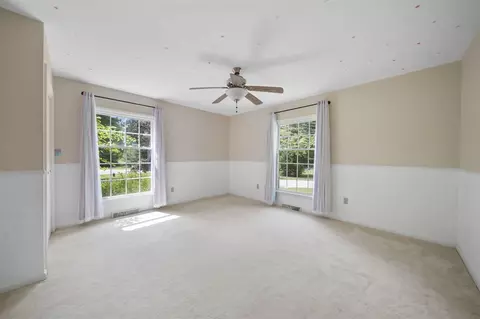 Bedroom - 1337 Badgley, Jackson, MI 49203 photo 1 of 10