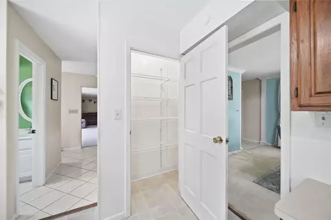 Entry Way - 1337 Badgley, Jackson, MI 49203 photo 3 of 4