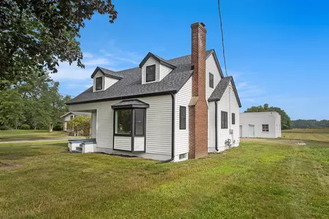 1203 E Ctr, Portage, MI 49002