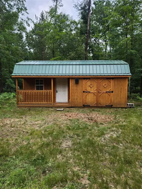 5237 N May Rd, Luther, MI 49656