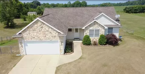 27382 Birmingham Ct, Paw Paw, MI 49079