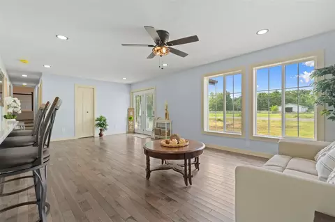 Living - 3053 Reed, Buchanan, MI 49107 photo 2 of 5