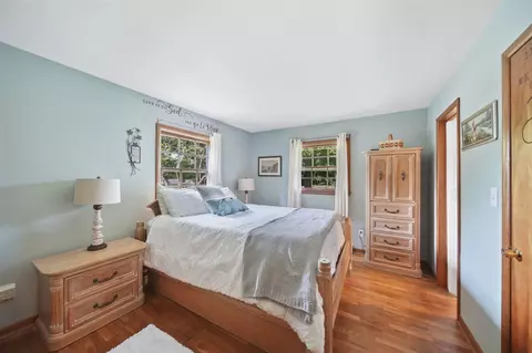 Bedroom - 2933 Robinson, Jackson, MI 49203 photo 2 of 5