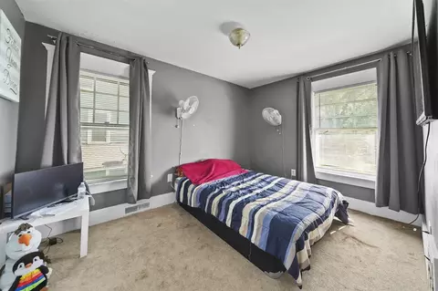 Bedroom - 601 607 1st, Jackson, MI 49203 photo 4 of 7