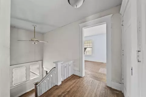 Entry Way - 601 607 1st, Jackson, MI 49203 photo 8 of 9