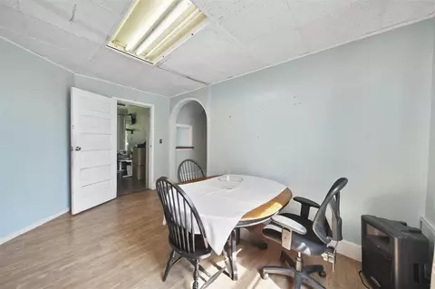 Dining - 601 607 1st, Jackson, MI 49203 photo 2 of 2