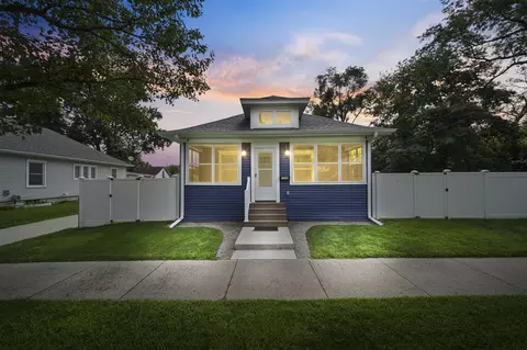 1123 Walker, Jackson, MI 49202