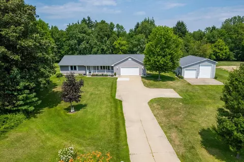 10788 N Clinton, Sunfield, MI 48890