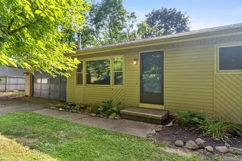5912 Maple Dl, Jackson, MI 49201 photo 4