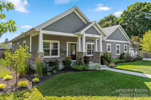 2102 Michigan, Grand Rapids, MI 49503