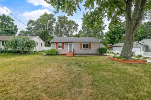 3701 Grape, Grand Rapids, MI 49525