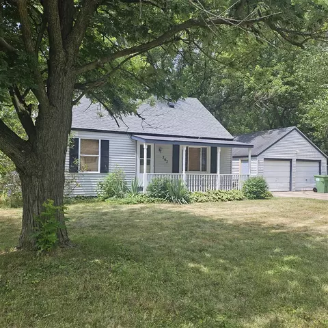267 24th, Springfield, MI 49037