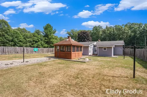 2085 E 95th, Newaygo, MI 49337 photo 28