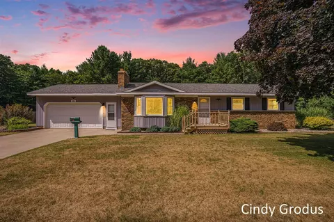 2085 E 95th, Newaygo, MI 49337