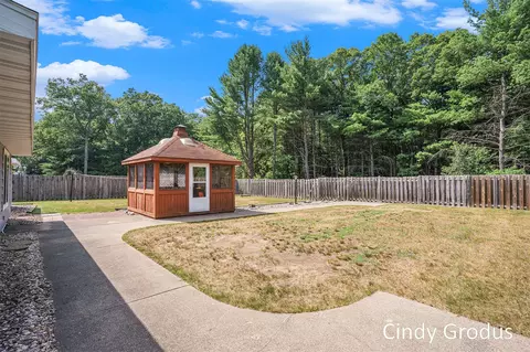 2085 E 95th, Newaygo, MI 49337 photo 29
