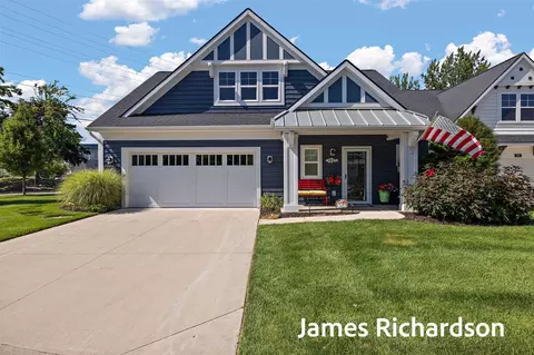303 Pere Marquette, Grand Haven, MI 49417