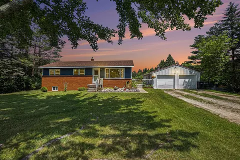 880 W Maple, Mecosta, MI 49332