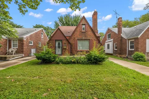 5910 Hillcrest, Grosse Pointe, MI 48236