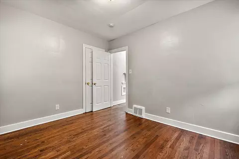 Bedroom - 5910 Hillcrest, Grosse Pointe, MI 48236 photo 2 of 3