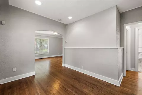 Entry Way - 5910 Hillcrest, Grosse Pointe, MI 48236 photo 3 of 5