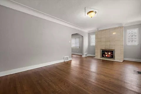 Living - 5910 Hillcrest, Grosse Pointe, MI 48236 photo 1 of 5
