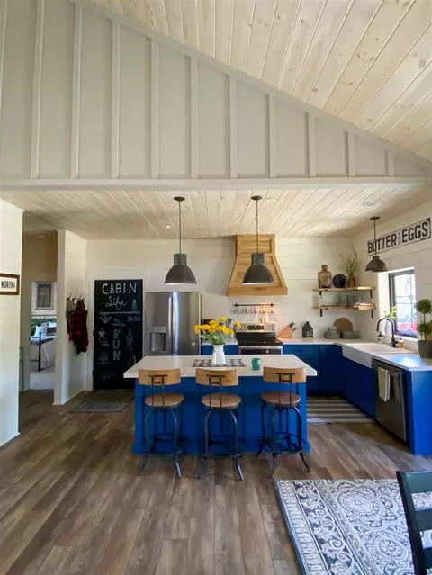Kitchen - 3985 Indian Trl, Custer, MI 49405 photo 5 of 7