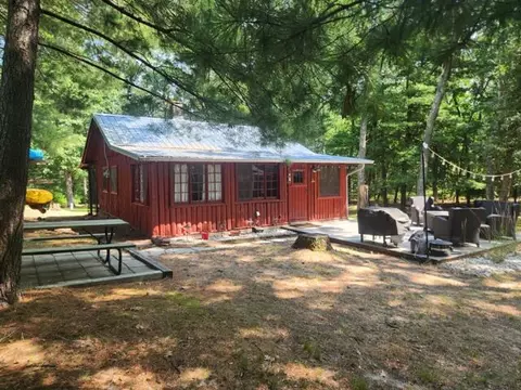 7306 W Erik, Baldwin, MI 49304