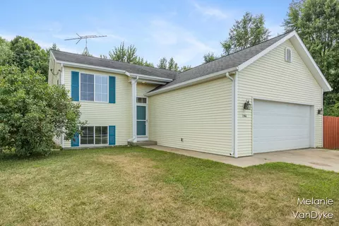 2166 W 140th, Grant, MI 49327