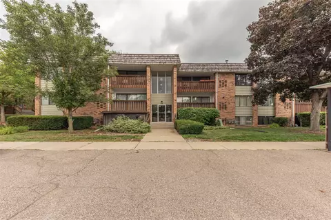 1235 S Maple #202, Ann Arbor, MI 48103