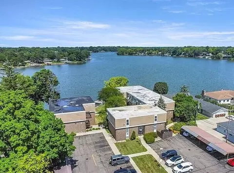 250 N Liberty #204, Belleville, MI 48111