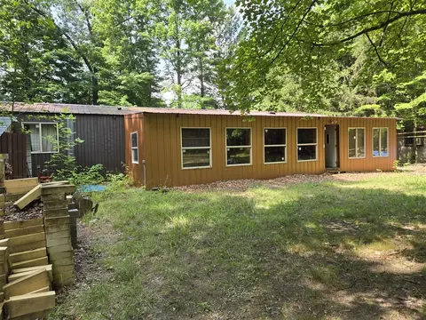 8739 E Ruth, Branch, MI 49402
