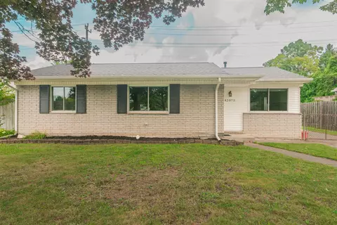 42070 Mcbride, Belleville, MI 48111