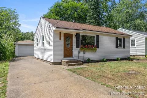 3755 Raven, Wyoming, MI 49509