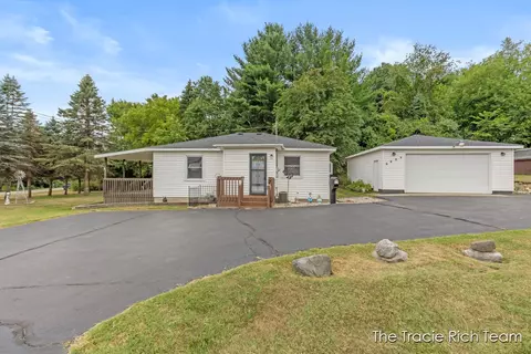 6894 Kuttshill, Rockford, MI 49341