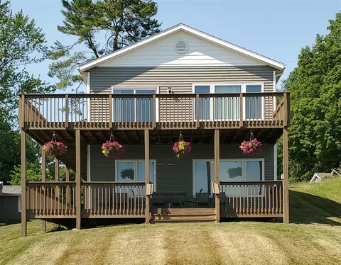3718 Peterson, Gobles, MI 49055