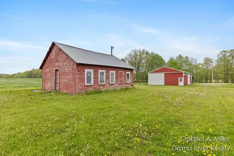 Exterior - 49 E 112th, Grant, MI 49327 photo 5 of 5