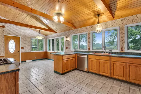 2901 E South, Jackson, MI 49201 photo 7