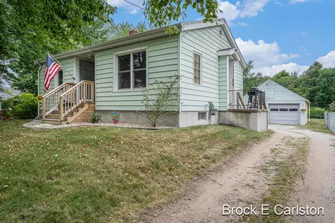 6289 Grand Hvn, Muskegon, MI 49441