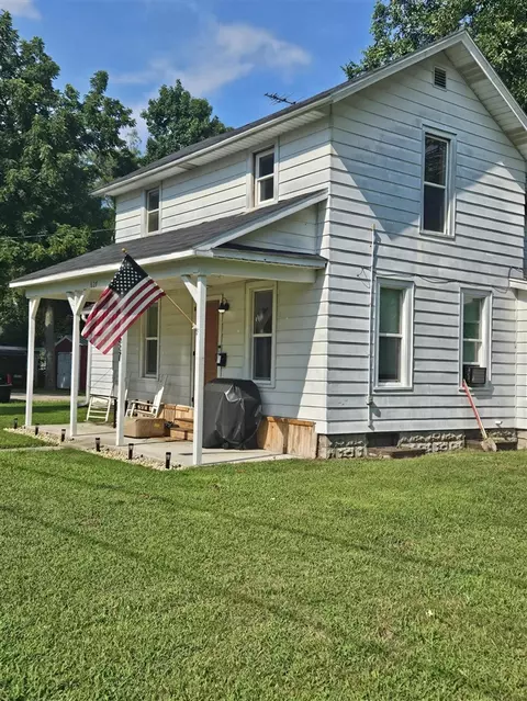 703 E Bond, Hastings, MI 49058