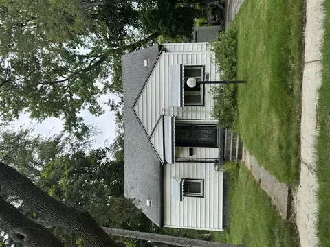306 W W Pkwy, Flint, MI 48505