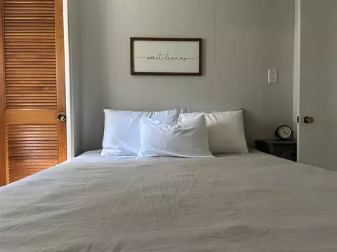 Bedroom - 8027 W Hemlock, Baldwin, MI 49304 photo 1 of 3