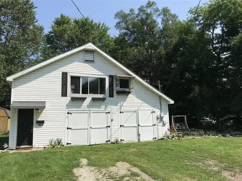 465 5 Centreville, Constantine, MI 49042