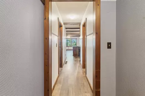 Entry Way - 878 N Wolf, Baldwin, MI 49304 photo 3 of 6