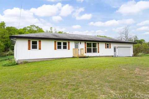 9081 E Baker, Hesperia, MI 49421