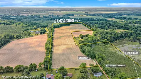 2264 Mandigo, Vicksburg, MI 49097