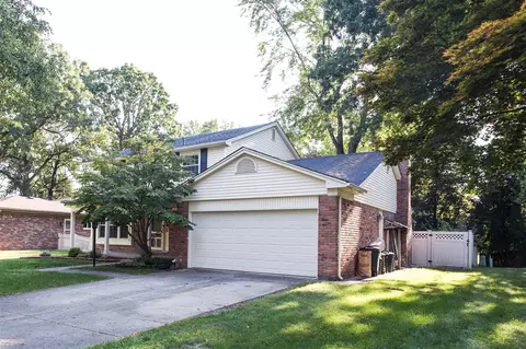14125 Riverside, Livonia, MI 48154